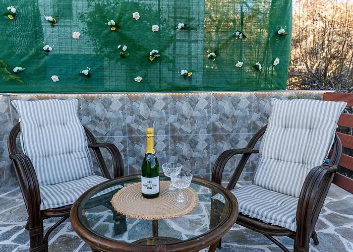 Aperanto Galazio Archangelos (Rhodes)