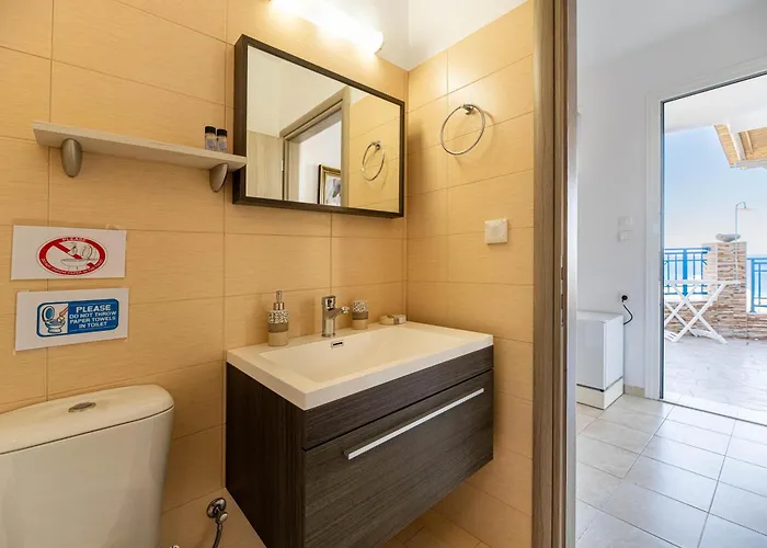 Aperanto Galazio Archangelos (Rhodes)